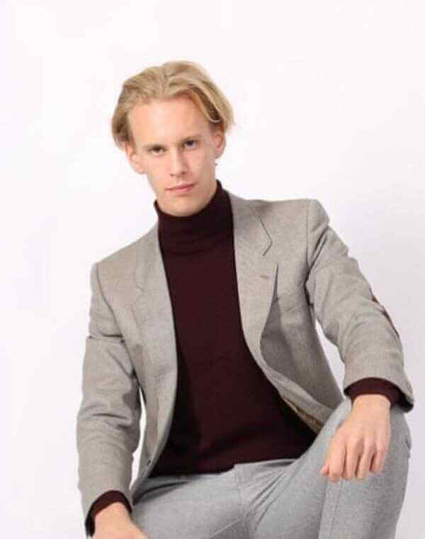 Elliot Bennett